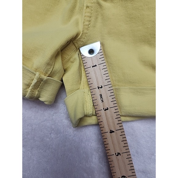 Vineyard Vines Yellow Denim Shorts 3" Inseam Rolled Leg‎ Culf Size 4 - Picture 4 of 7